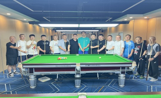 7.J9.COM南山台球社群组织交谊匹敌赛_副本.jpg